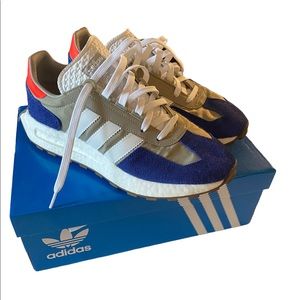 Adidas Retrophy E5 size 9